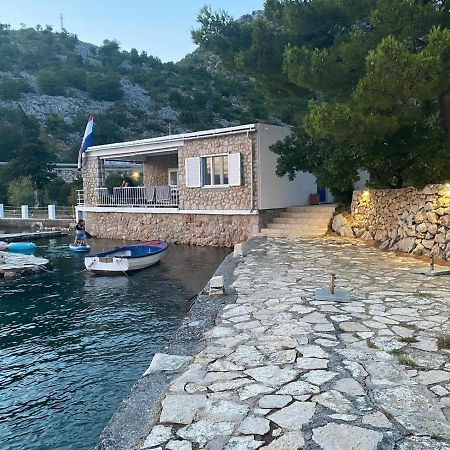 Villa Kuca Za Odmor Jelena Starigrad Paklenica Esterno foto