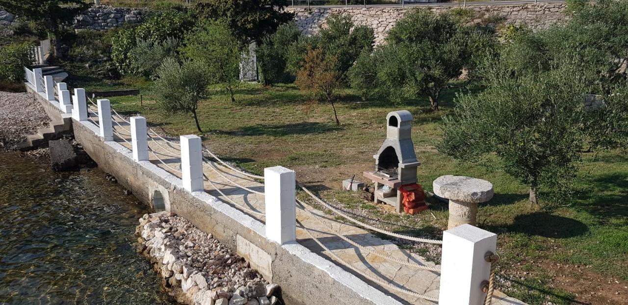 Villa Kuca Za Odmor Jelena Starigrad Paklenica Esterno foto