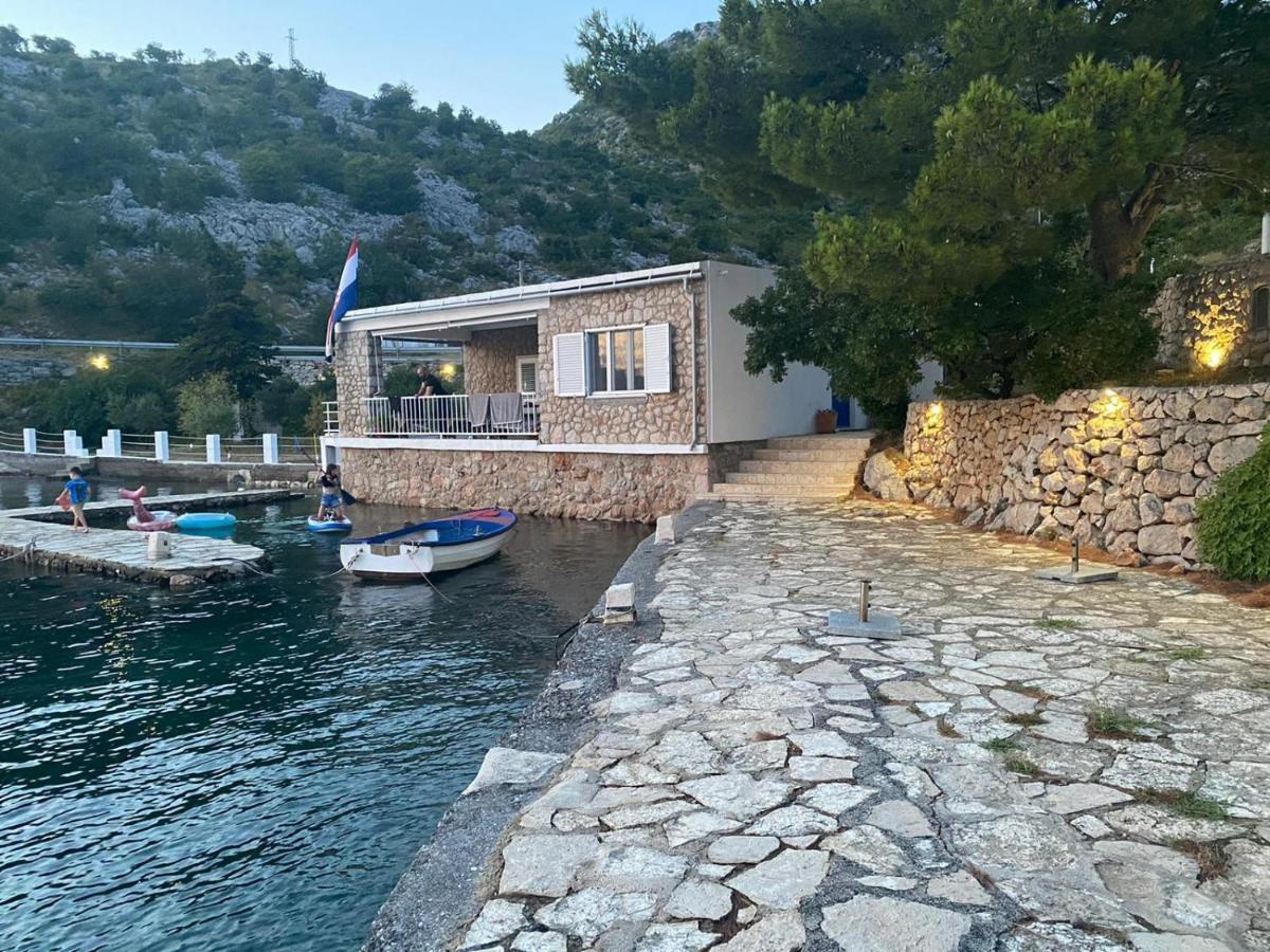 Villa Kuca Za Odmor Jelena Starigrad Paklenica Esterno foto
