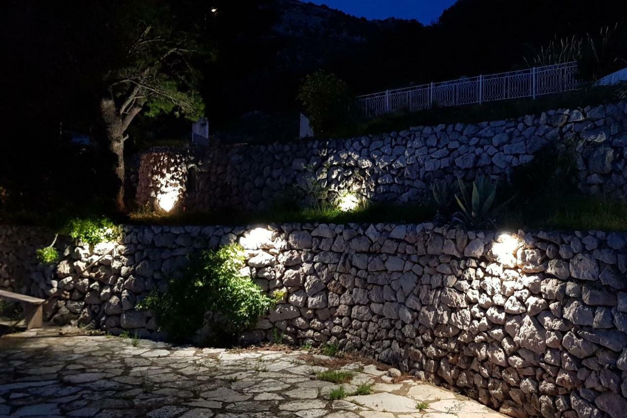Villa Kuca Za Odmor Jelena Starigrad Paklenica Esterno foto